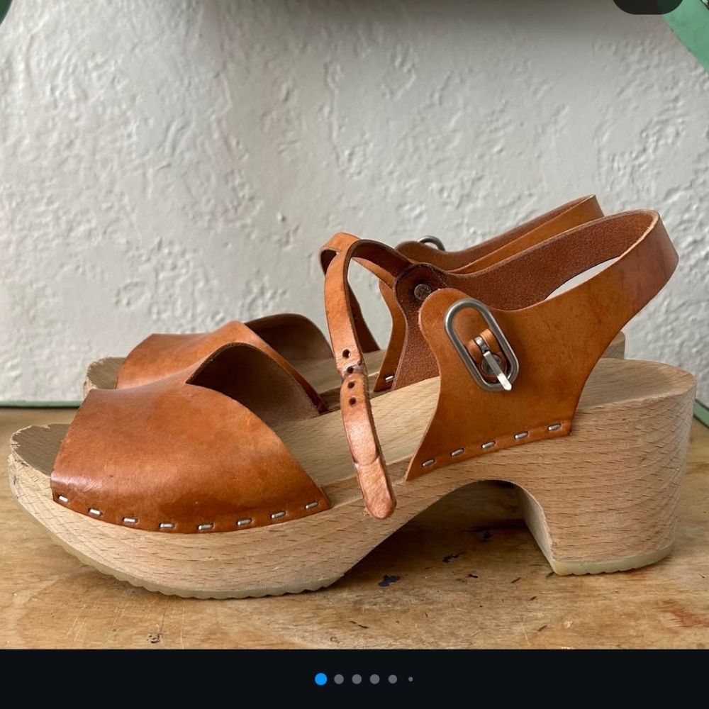 Zuzii Clogs - Picture 3 of 8